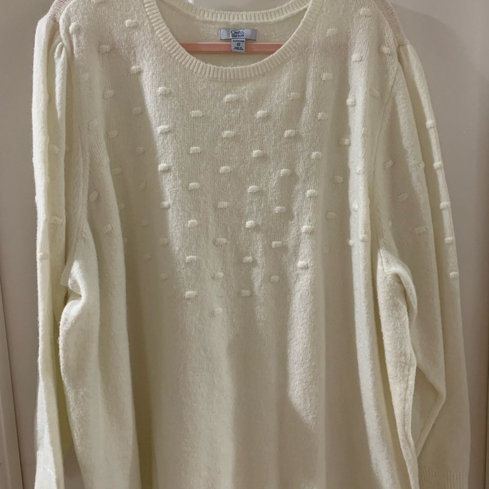 Croft & Barrow Cream Crew Neck Sweater Classic Knit